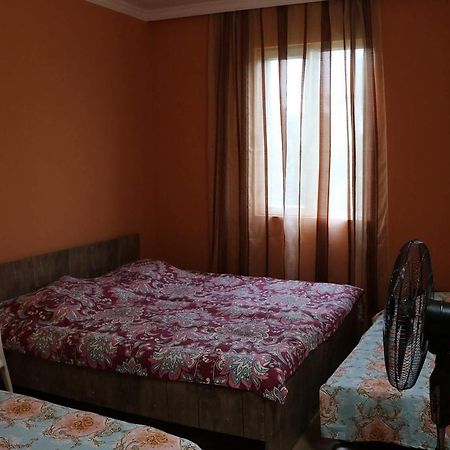Guest House Barbi Kobuleti Eksteriør bilde